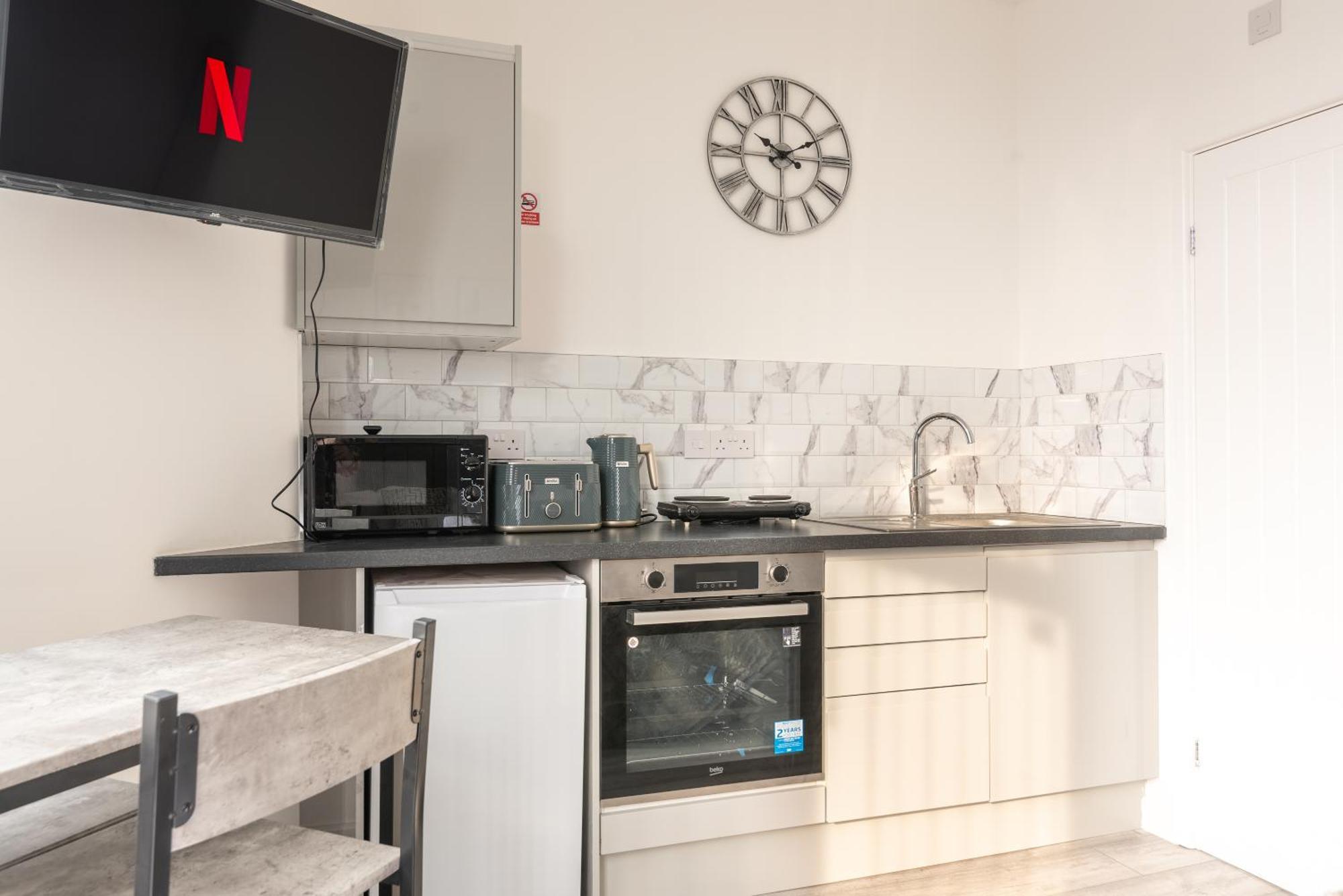 Cosy Cardiff Apartments - Garden Lounge Екстериор снимка