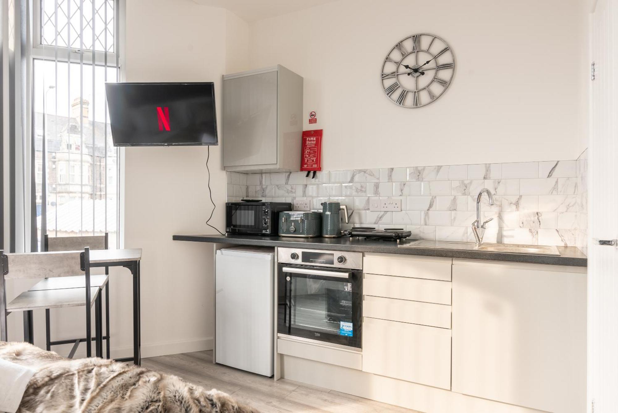 Cosy Cardiff Apartments - Garden Lounge Екстериор снимка